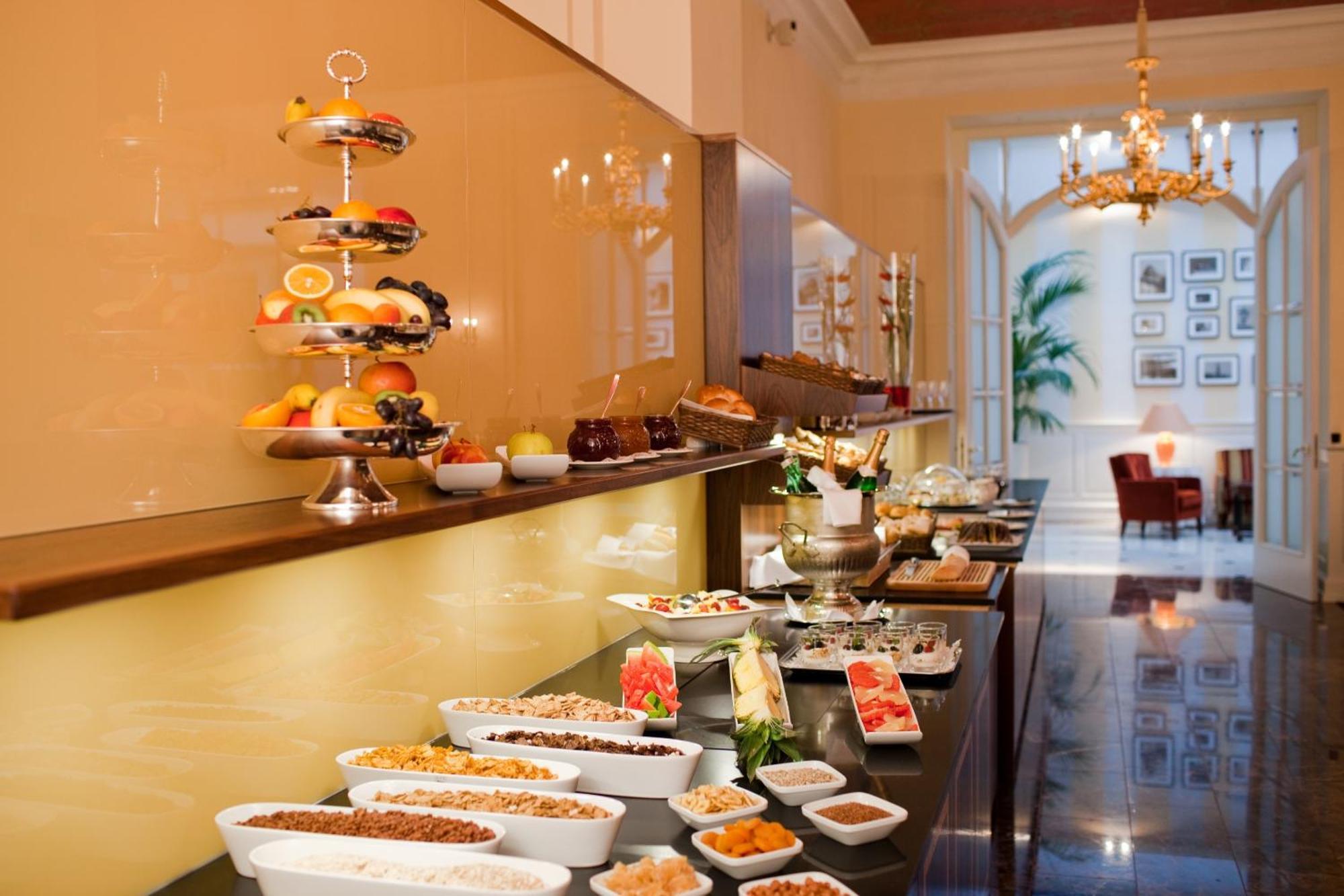 Hotel Kaiserhof Wien Eksteriør bilde